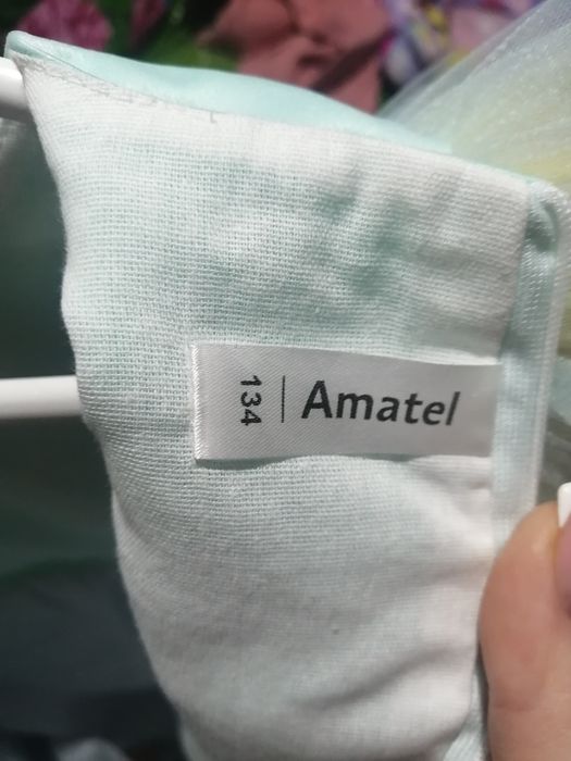 Продам платье красивое для девочки