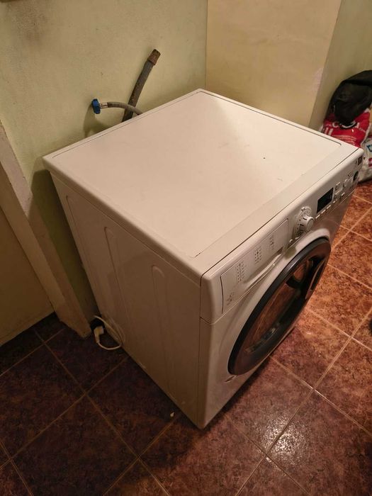Пералня и сушилня със счупен барабан