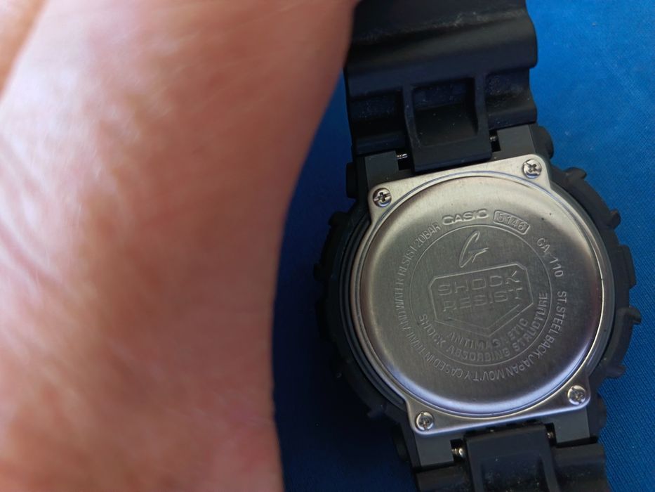 Три броя Casio G-Shock