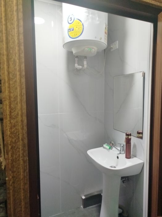 2 honali uy sotiladi