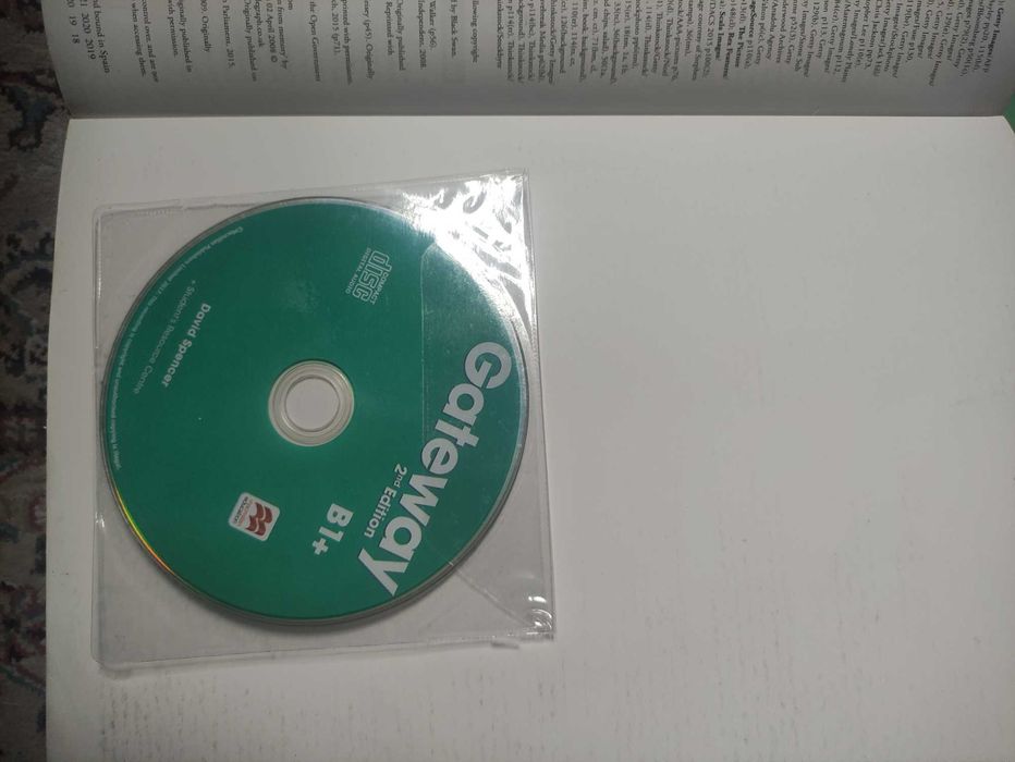 Книги по английскому Gateway b1+ и b2 два комплекта