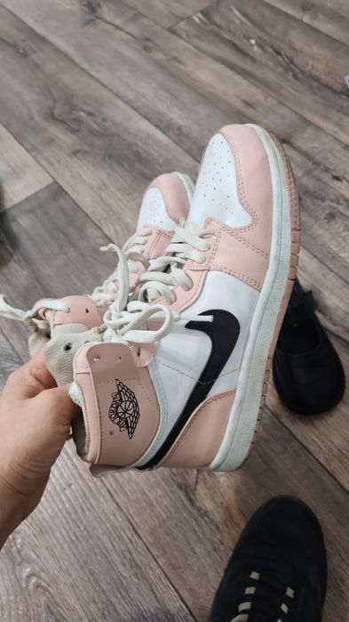 Балаларға аяқ киім 33,34 размерде