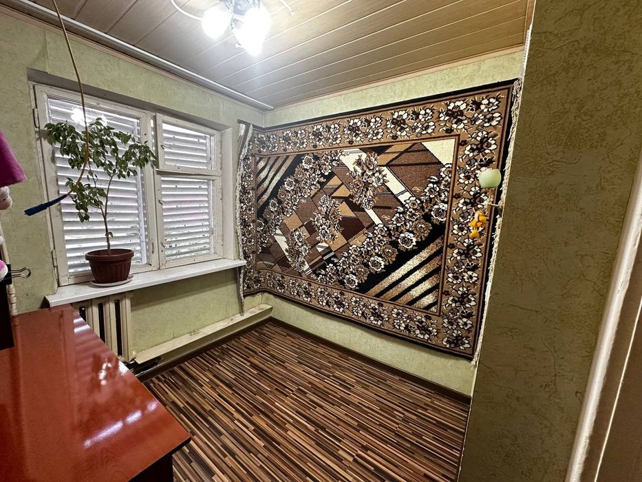 Продаётся 2(3)/2/4 квартира