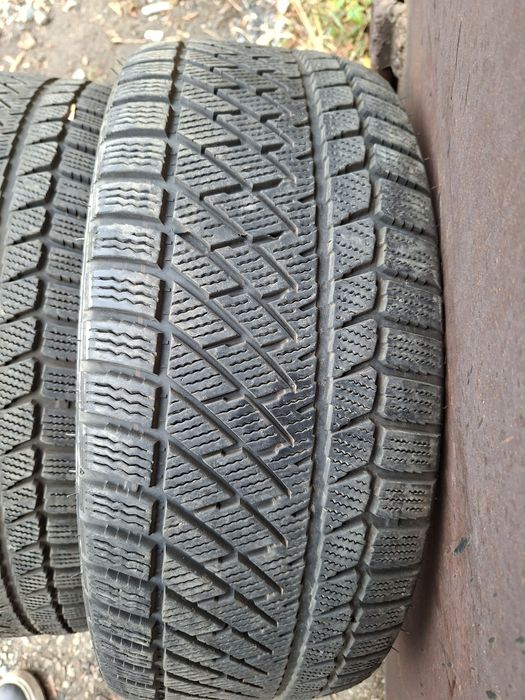 Продам шины. 245/45/19 кумхо