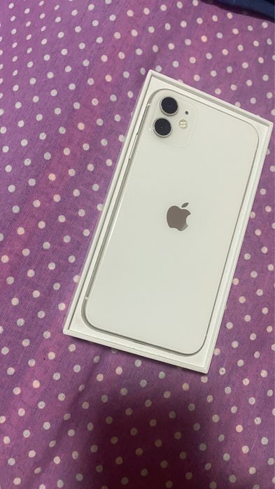 iPhone 11 128 gb в идеальном состоянии