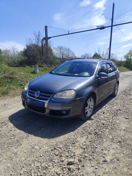 Vând WV Golf 5 variant.