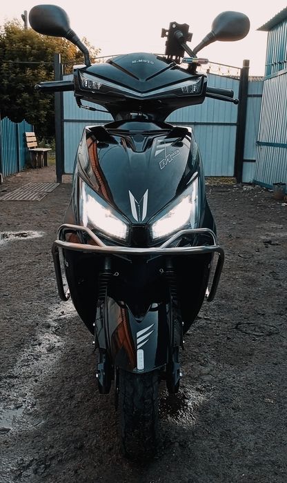 Продам скутер м8