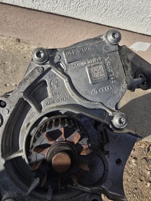 Pompa apa audi a4 tfsi