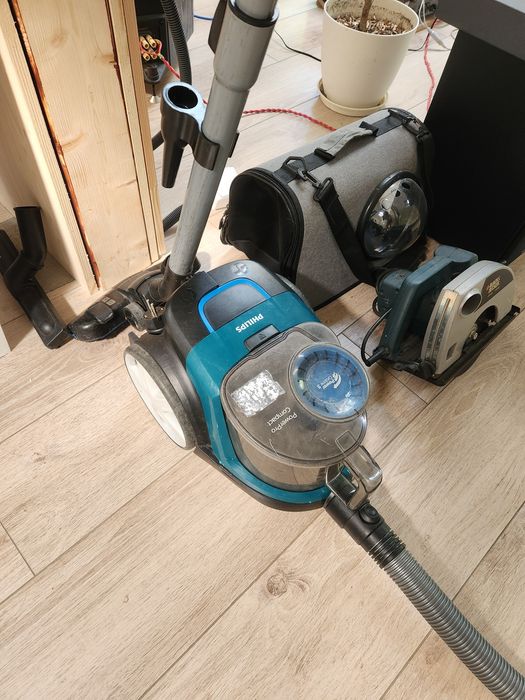 Aspirator Philips Power Cyclone 5 PowerPro Compact