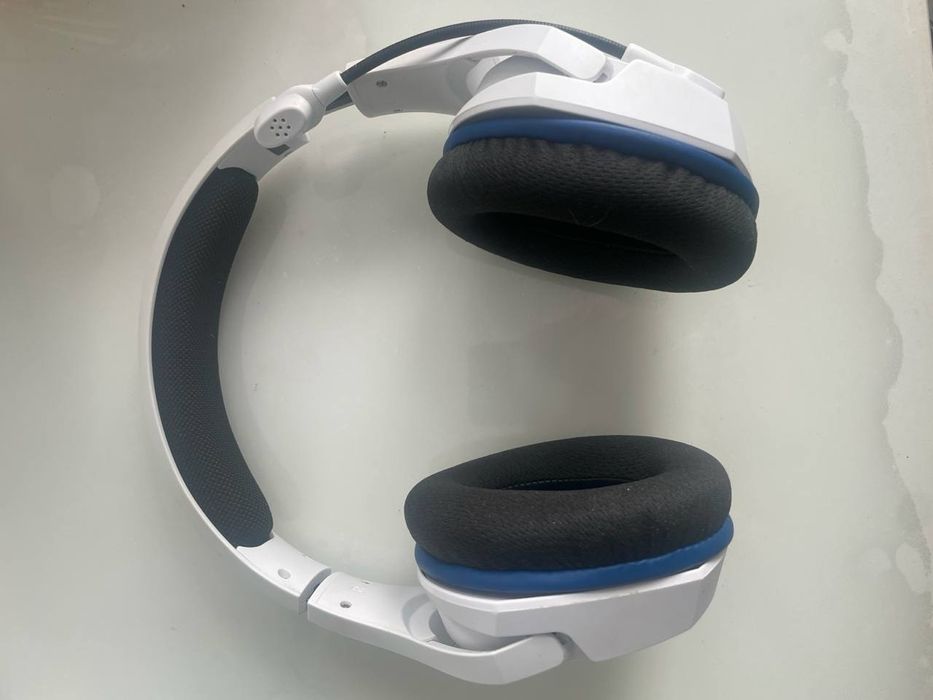 Беспроводные наушники HyperX Cloud Stinger Core (Белые).