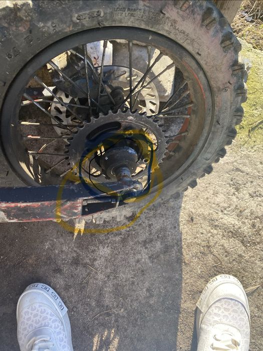 Vând cross 125 preț 1500 de lei