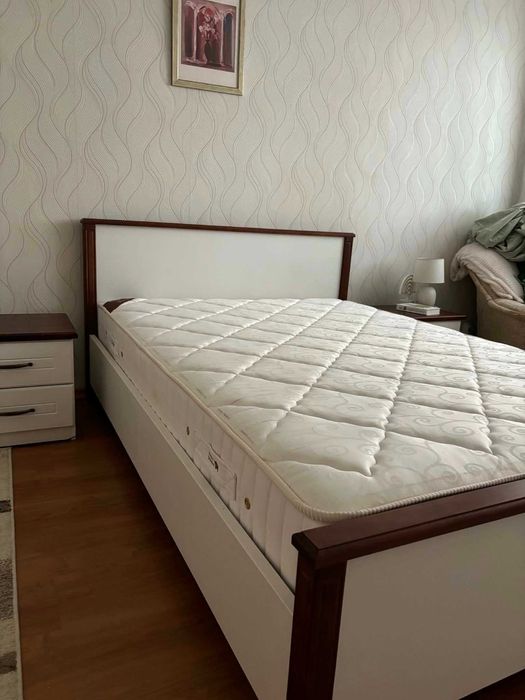 Спалня с вкл матрак