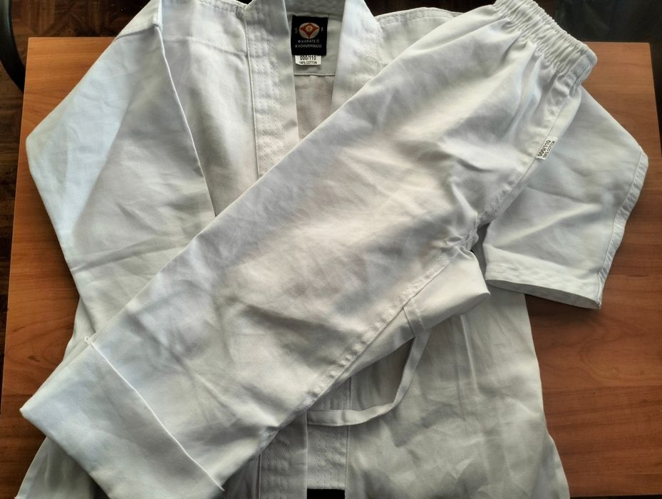 Продам кимано для каратэ