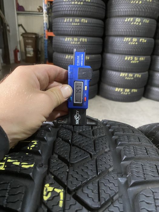 Anvelope iarna 225/40/19 Pirelli Sottozero 3 RFT 225 40 19 R19