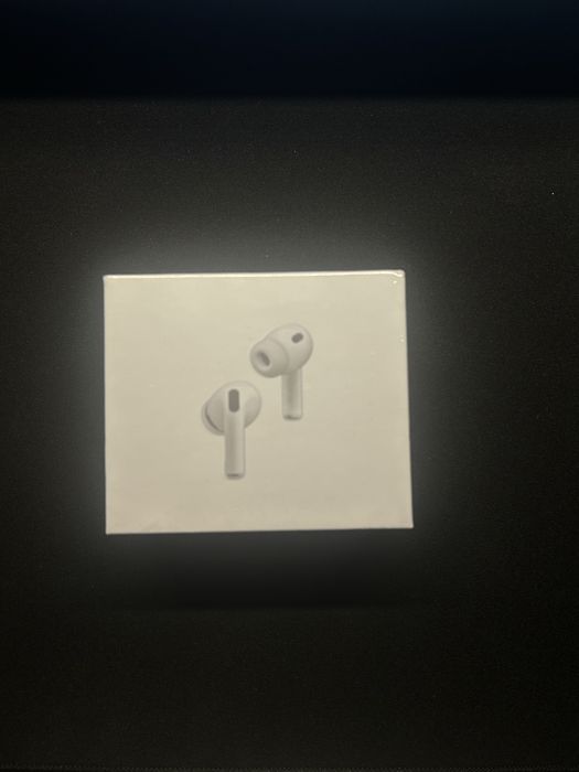 AirPods Pro 3 wireless