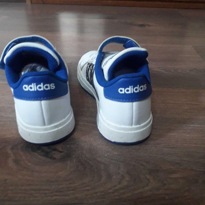 Детски кожени маратонки Adidas