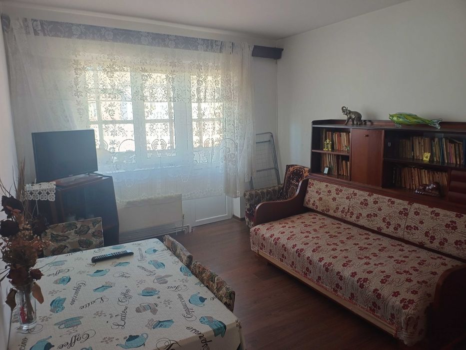 Apartament cu 3 camere