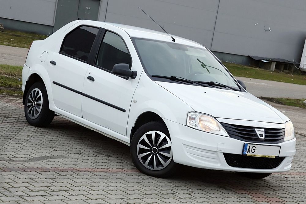 Dacia Logan berlina fab 2012 motor 1.6 MPI benzina Euro 5