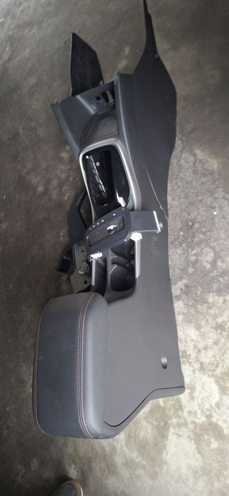 Продам Treacer 2 бар подлокодник.все что на фото болше ничего нет