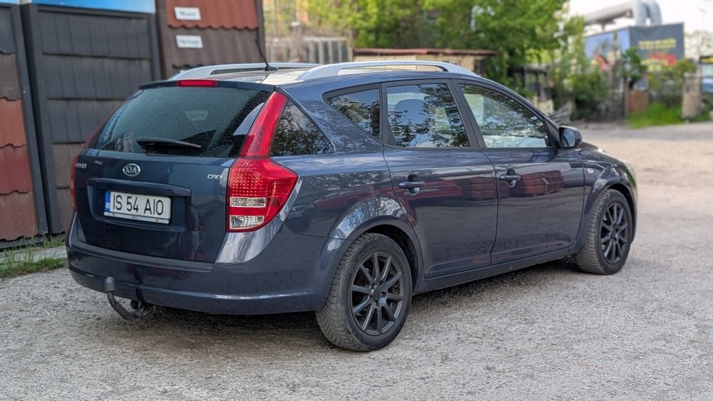 Kia Ceed 1.6 diesel Automat Euro 5 2012 , km 213 , Înmatriculata Ro 2025