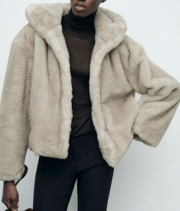 ZARA пухено яке с качулка