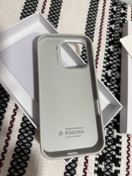 RIMOWA husa iphone 16 pro