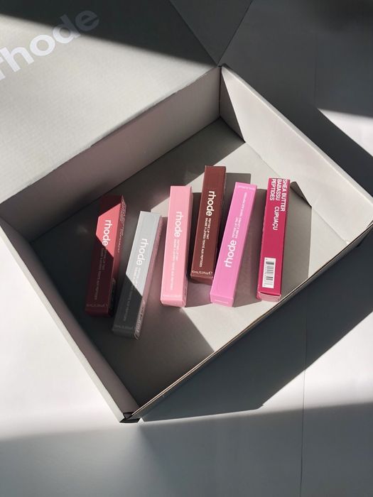 Rhode Peptide Lip Tint- Оригинални от Hailey Bieber , НАЛИЧНИ ЦВЕТОВЕ