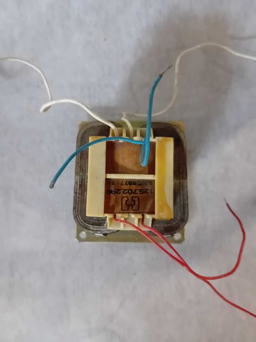 Трансформатор 50VA, 27,8V, 10,7V нов