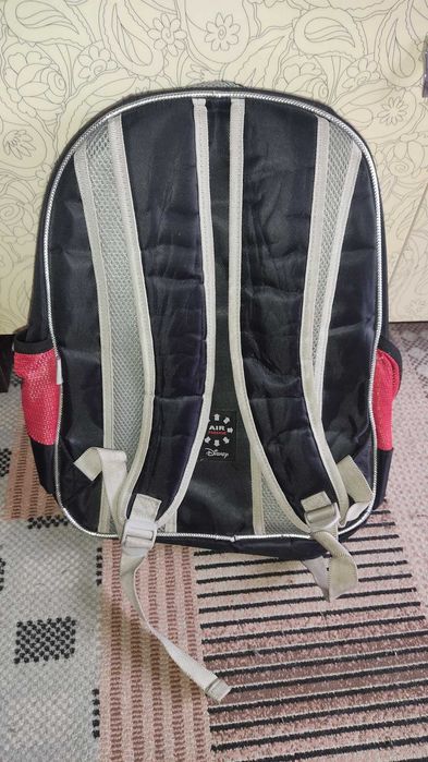 Рюкзак школьный.