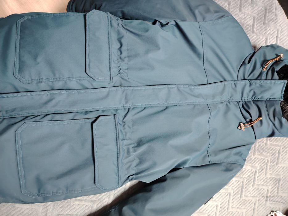 Продам куртку зимную