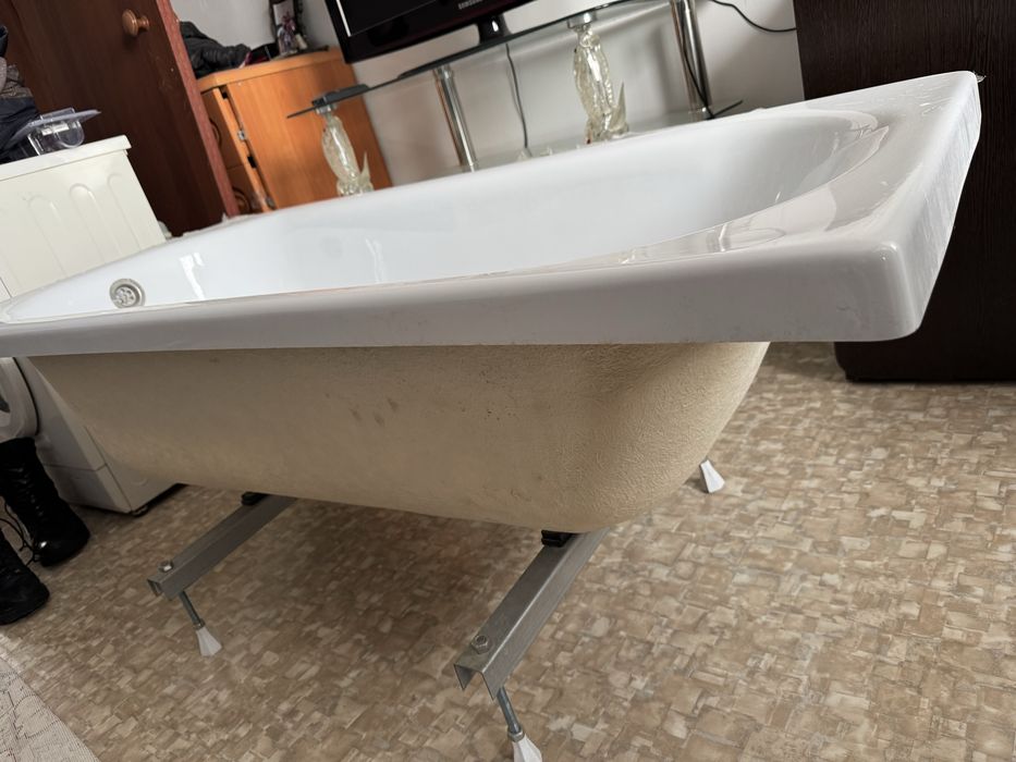 Ванна акриловая…..