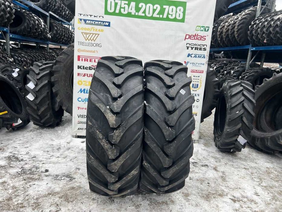 18.4-26 cauciucuri noi cu 16 pliuri pentru taff marca FORERUNNER