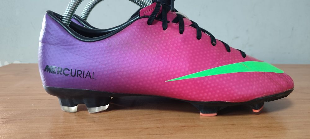 Nike Mercurial. Футболни бутонки. 42