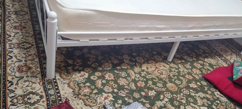 Продам кровать металлическая