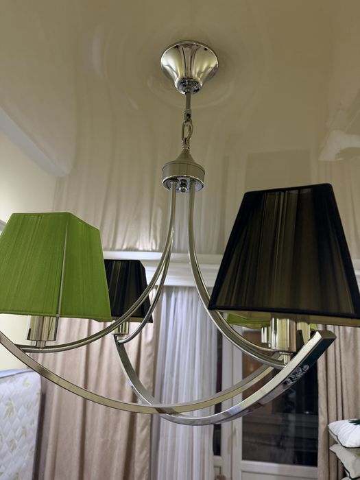 Срочно продается люстра