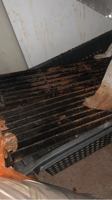 Продам газовый гриль большой