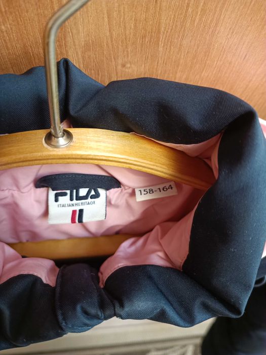 Куртка FILA(158-164)продам