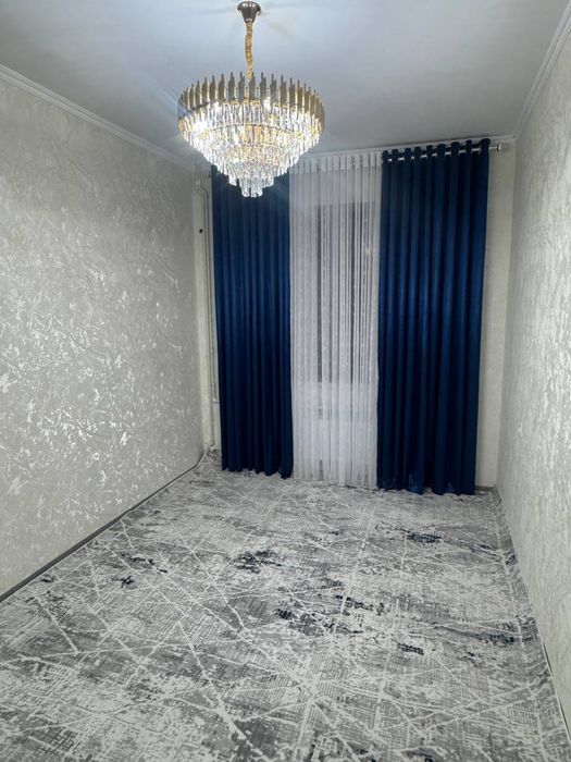 Tinchlik domlaridan 2 xonali kvartira sotiladi!