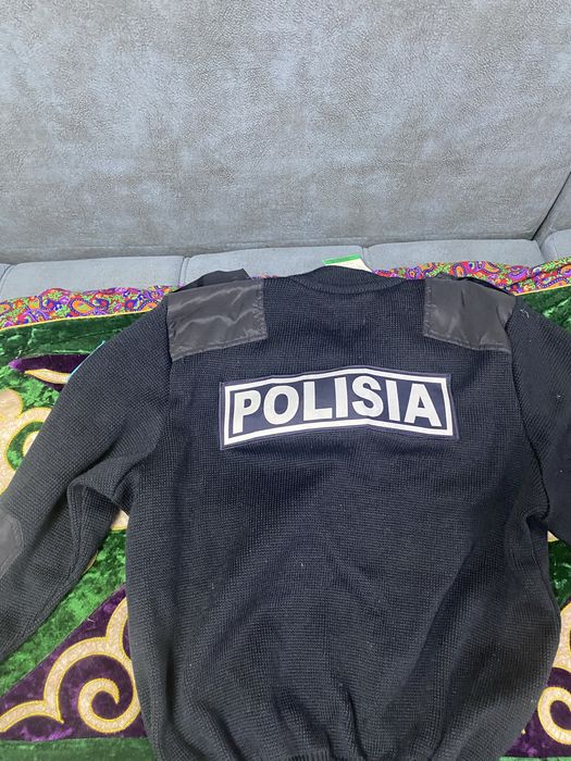 Продам свитер Мвд