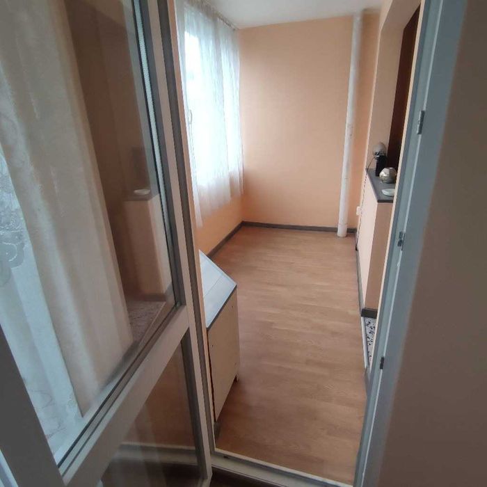 Дава се под наем Тристаен апартамент в София, Света Троица - 75 кв.м за 630 € - Снимка #1