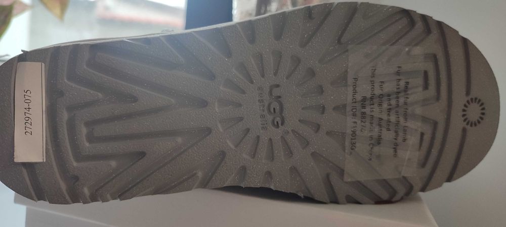 Дамски кожени боти със златни пайети 38 номер