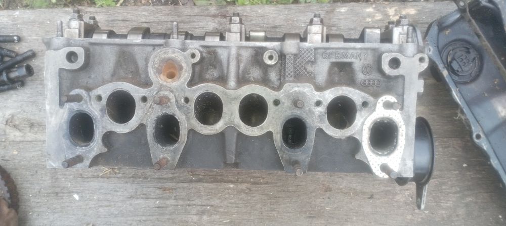 Продам гбц 1.8 ауди 80