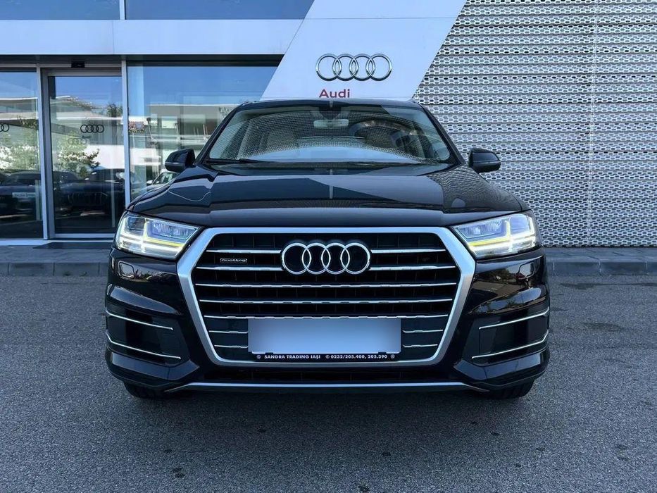 Audi Q7 2016 luna 4