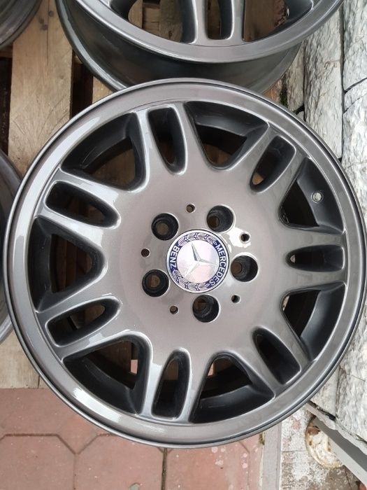 Jante originale Mercedes Vito 6.5x16 et 60 5x112