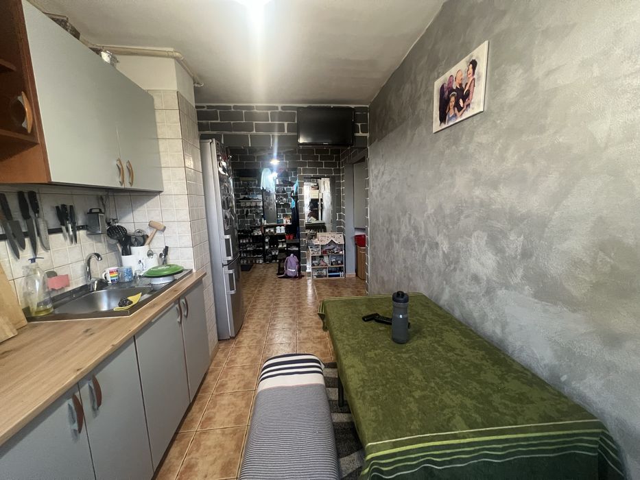 Vand apartament 2 camere in tomis nord