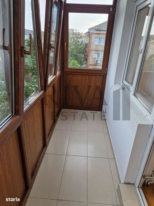 Apartament decomandat 2 camere, 57 m, etaj 4, Soarelui