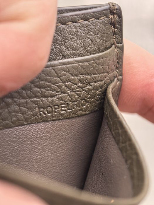 Burberry Tall B Cardholder