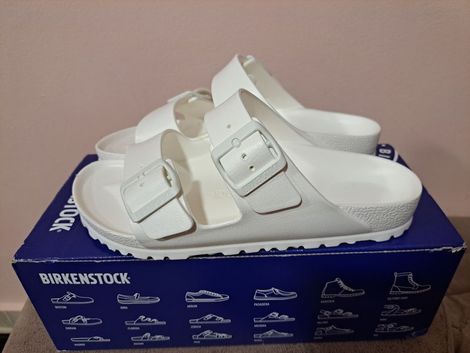 Бели дамски чехли Birkenstock