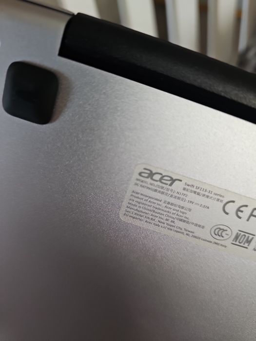 Acer Swift SF113-31