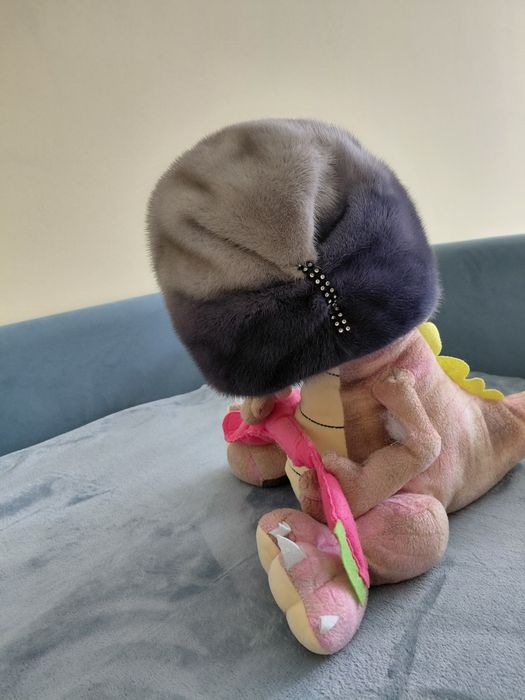 Продам женские головные уборы